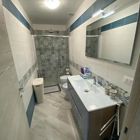 بيت للعطل Donna Cuncetta Casa *